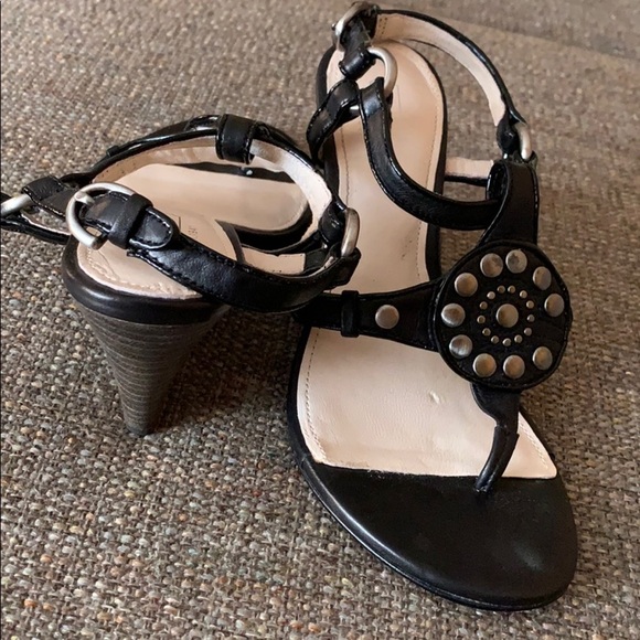 Gently Loved Coach Harper Studded Leather Heel - Picture 5 of 6